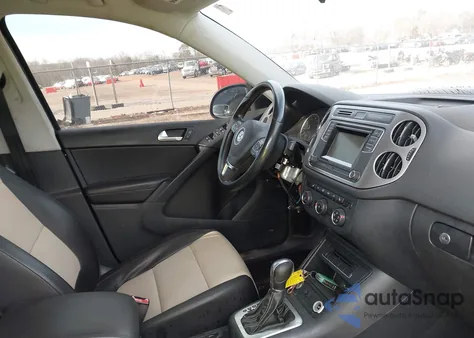 2016 Volkswagen Tiguan S z USA, uszkodzony, nr VIN WVGAV7AX8GW600908